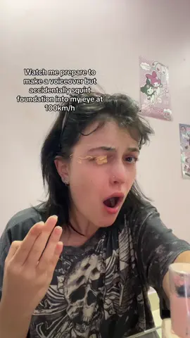 Voice over coming though guys #wtf #makeup #grwm #fail #funny #fyppppppppppppppppppppppp #fyp #bts 