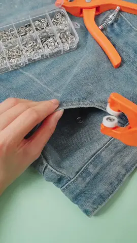 Metal Snap Button Set with Manual Press Tool for DIY Crafts. Perfect for DIY fashion, repairs, and crafts. The easy-to-use manual tool ensures a secure, professional finish on any fabric.🥰👇 🔍ffj6987 🔗https://temu.to/m/gcu13ej0xy7 #temufinds #freeshipping #temuhaul