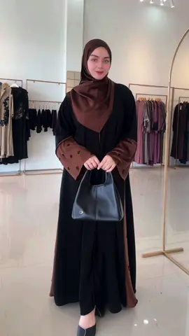 Abaya hummar galaxy warna caramel by@UMIRASTYLE #outfitcheck #ootdabaya #lewatberanda #fypシ゚ 