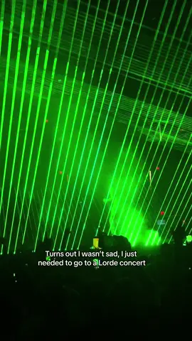This concert was so good I can’t believe it’s over 😭 #lorde #lordemusic #ultrasoundtour #greenlight #columbus #melodrama #lordevirgin #concert #concerts #fyp #foryoupage #fypシ #solarpower #ribs #manoftheyear #supercut #perfectplaces #music #400lux #buzzcutseason #writerinthedark #concerttok #livemusic 