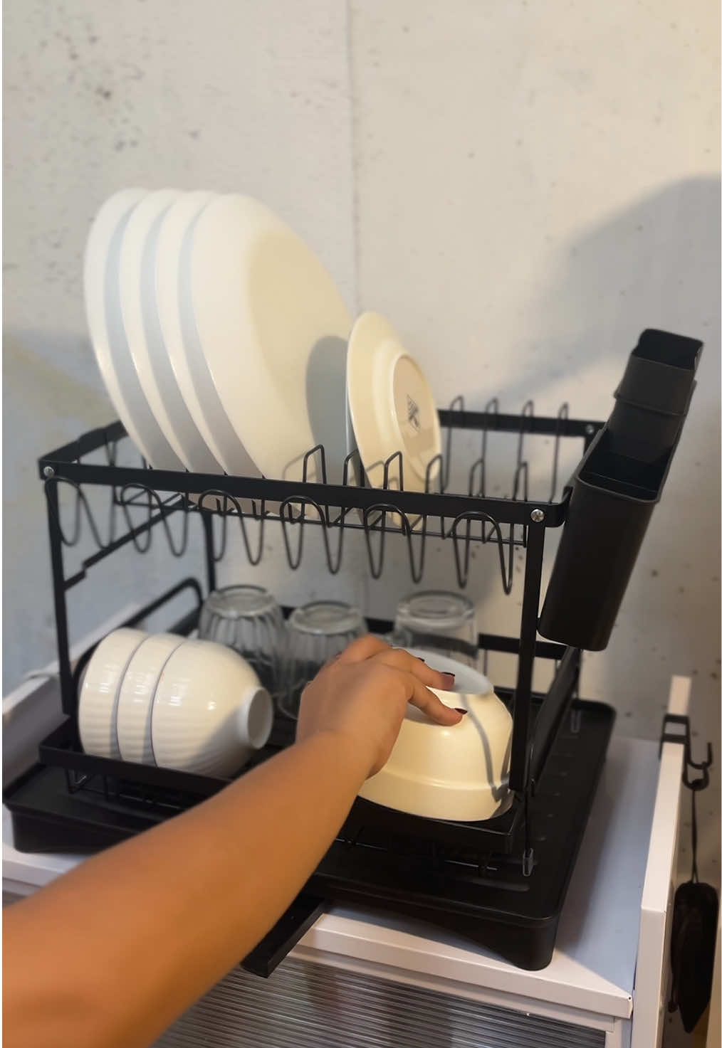 Kung ayaw nyong kalawangin yang mga dish rack nyo, magdish drainer muna #dishdrainer #dishrack #dishdrainerrack #kitchenfinds #fyp 