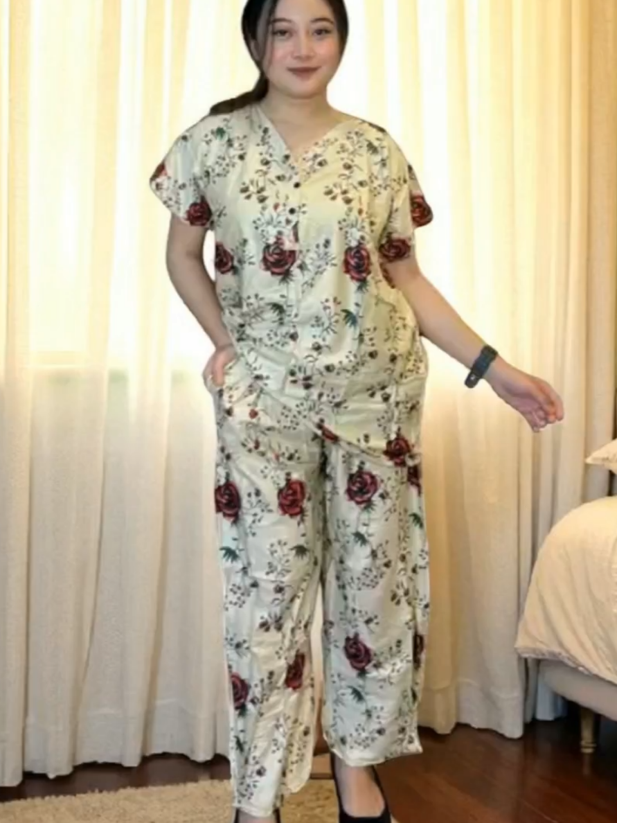 One Set Rosa Rayon – Nyaman, Cantik & Busui Friendly ✨ #OneSetRosa #BajuRumahanCantik #RayonBusuiFriendly #OOTDRumahan #SetelanNyaman     