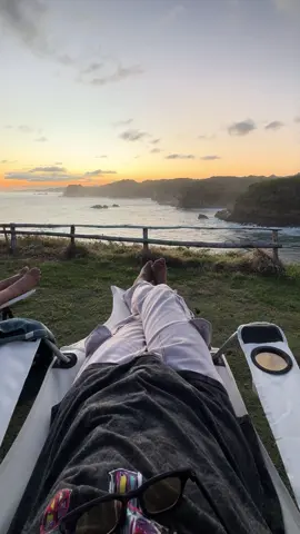 Tempat yg lagi viral di Pacitan buat ngonten cinematic #karangbolong #pantaiklayar #pacitan 