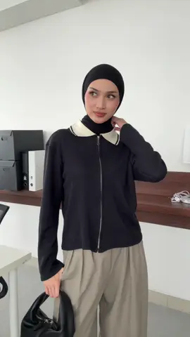 this one’s whispering put together but chill. #Guncang1010 #WIBGajian #BeliLokal #officewear #atasanwanita 