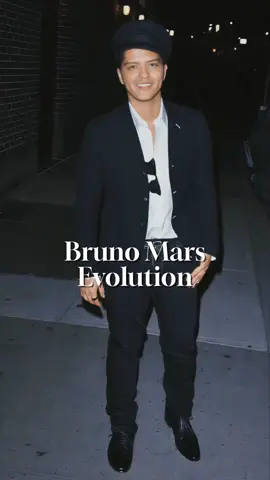 From Just the Way You Are to Uptown Funk to Silk Sonic 🔥 Bruno Mars has been shaping pop for 15 years. Are you ready for his 2025 comeback? 👇 #BrunoMars #SilkSonic #PopLegend #MusicEvolution #24KMagic