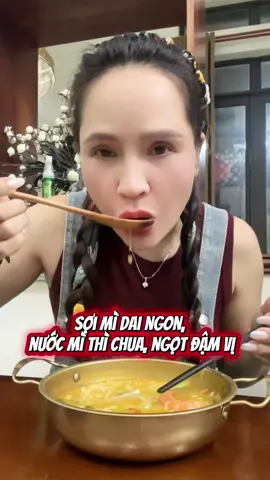 Không thể ngờ, nấu mì cay ở nhà mà lại thơm ngon hơn, hấp dẫn hơn cả ở tiệm. Bà nào mà chưa biết đến sét mì cay DOZIN này thì thật là đáng tiếc.#micaydozin #dozin #food #micay#xuhuongtiktokk 