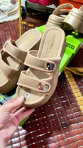 Dép đế xuồng cao 7cm  siêu xinh #hainienshop993 #giaydepxinh #depdexuong #depdexuongnu #depnuthoitrang 