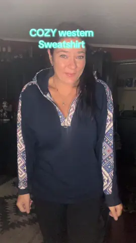 #hoodie #sweaterweather #westernfashion #country 