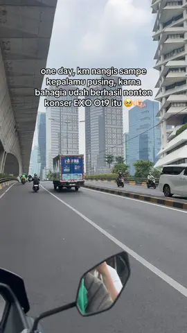 Tolong Aminin paling kenceng !! Harus kembali lagi ke kota ini buat ketemu 8 bukang 1 suami org itu 😭🫵🏻  #exo #fyp 