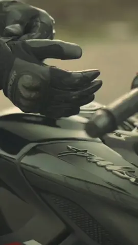 The game Start Now 🔥🖤 #pulsar #n160 #bajaj #morterbikes #bikelife #bikelover ##fyp #fypシ゚viral #goviral #foryou #viral #foryoupage #fypシ #fyppppppppppppppppppppppp 