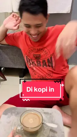 Di gocek @officialmoncercoffee #NewMoncerCoffee #TenangAdaMoncerCoffee #KopiBebasKhawatir #prank #comedyvideo 