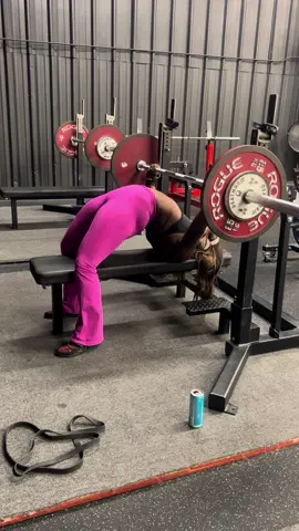 Double pause bench 🤮. This had my upper body totaled after #fyp #gym #explore 