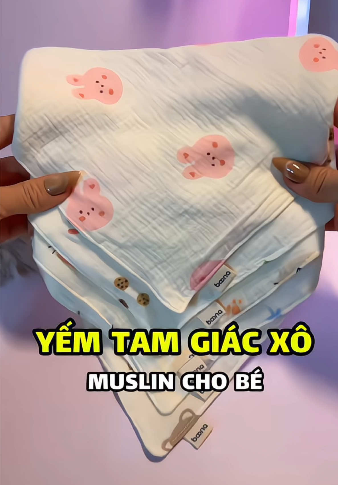 Đeo nằm điều hòa, giữ ấm cổ rất ok các mẹ ơi#yemtamgiac #yemtamgiacchobe #mevabe #mebimsua #chamcon  @Mẹ Mai  @Mẹ Mai  @Mẹ Mai 