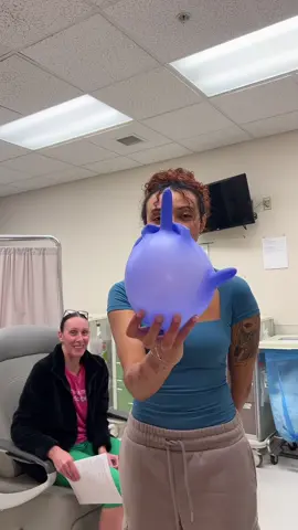 The nurses when I swung the curtain open : 👁️👄👁️