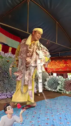 #foryoupage #myanmartiktok🇲🇲🇲🇲 #fyp #viral #ပိုက်ဆံအထုပ်လိုက်ပိုက်ရမယ် 