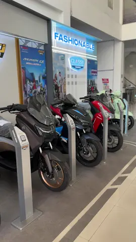 murah , komplit , langsung anter  info & pemesanan ☎️   0851 0213 7082 (esti)  0856 4357 4050 (Intan)  #yamahajogja #yamahasidoagung #sbmsidoagung 