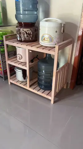 YALLAH RAK DAPUR SERBAGUNA INI SURGA NYA PARA IBU IBU SIH. RAK DAPUR SERBAGUNA INI TERBUAT DARI KAYU MAHONI YANG PASTI NYA KUAT DAN KOKOH BANGET #rak #rakdapur #rakserbaguna #rakdapurserbaguna #rakmultifungsi 