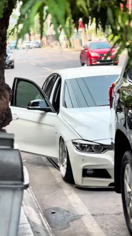 Mobil Lc sama mobil LC beneran