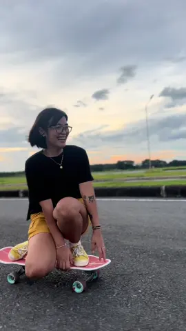 Rainy days and hump days 🛹 #surfskate #surfskatephilippines #surfskatemom #MomsofTikTok 
