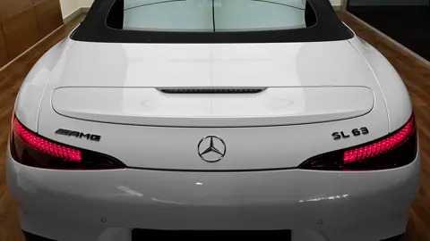 Mercedes AMG SL63 | Phòng đẹp không cần tốn kém! Decor xịn giá hạt dẻ, bấm ngay giỏ hàng trên trang cá nhân để mua nha mọi người🛒✨ | #xuhuong #sieuxe #fpy #mercedes #mercedesamg 