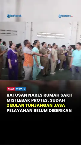 Ratusan tenaga kesehatan (nakes) dari rumah sakit (RS) Misi Kabupaten Lebak, menggelar aksi unjuk rasa di Gedung Warsiseto, Rangkasbitung, Rabu (25/9/2025). Aksi yang dilakukan ratusan nakes tersebut berlangsung damai. Dalam aksinya, ratusan nakes itu juga membentangkan spanduk dan poster bertuliskan kata-kata sindiran.  Para karyawan menuntut pencairan jasa pelayanan (Jaspel) yang disebut belum dibayarkan selama dua bulan.  Terlebih, belum ada kepastian dari pihak manajemen RS Misi soal hak para nakes tersebut.  Baca artikel lengkapnya di Tribunbanten.com Reporter : Misbahudin/Tribun Banten #viral #viralbanten #beritabanten #beritaserang #beritacilegon   