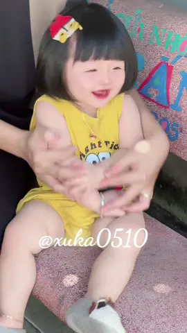 Mẫu này hơi bướng xíu. Thôi kệ nhắm mắt quay luônggg 😆😆