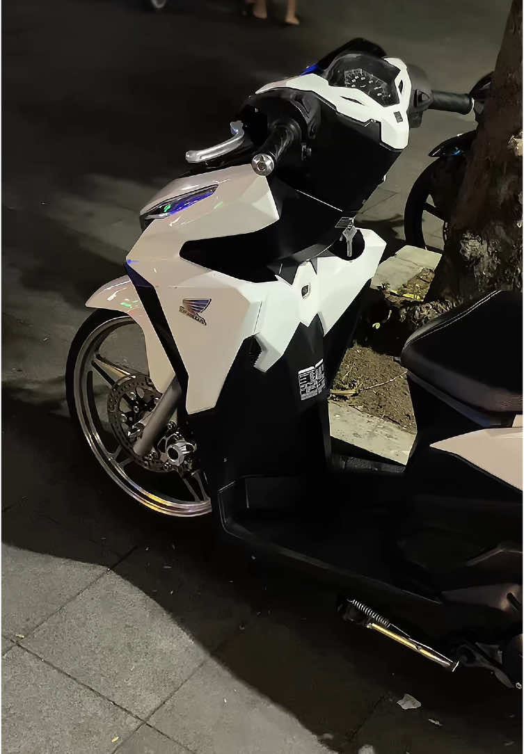 #penggunaring17 #varioledold #vario #semarang24jam #xyzbca #CapCut #4u #fyp #viral #masukberandafyp 