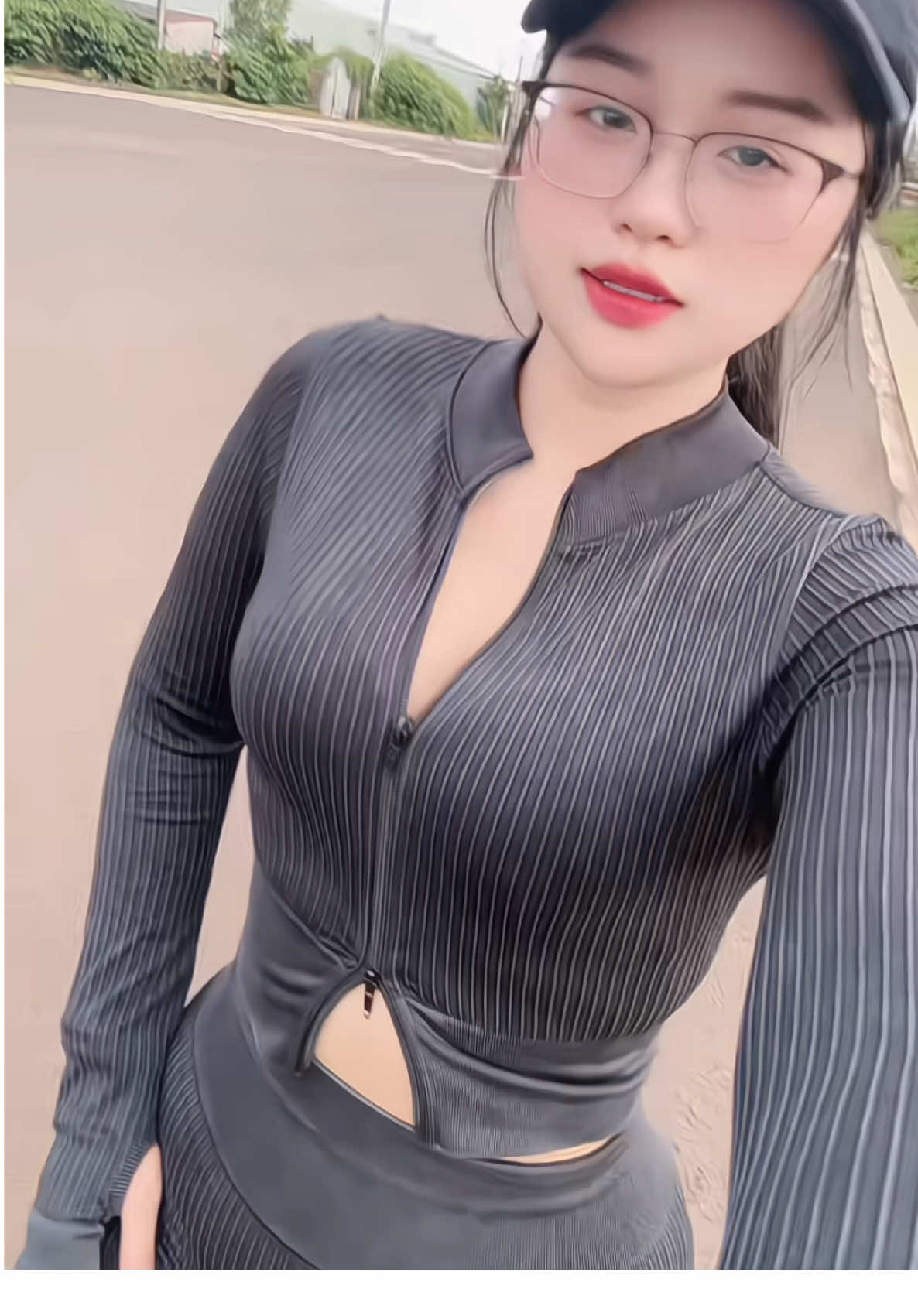 #gymlifestyledaily #thaoxumi 