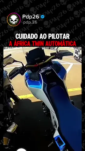 Cuidado ao pilotar a África Twin automática  • • • #pdp26  #xj6  #enquadro  #observacoesdiarias  #deuruim 