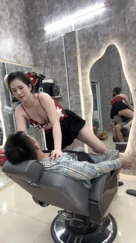 Dáng vẻ vất vả kiếm xiền 😂#xuhuongtiktok 