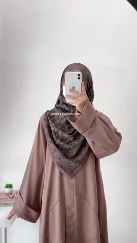 Membalas @raysa🐚ྀི spill disini yaa, pashminanya aku pake di kode Azura 🥰 #abaya #gamis #pashmina #ootdhijab #outfitinspo 