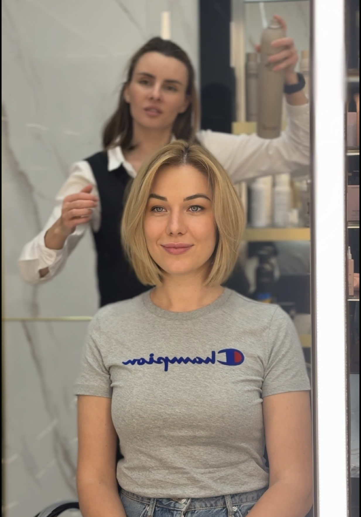 #стрижка #круглішари #шаринадругоїдовжині #густеволосся #стрижканагустеволосся #шаристрижка #стильнастрижка #стрижкакиїв #перукаркиїв #моднастрижка #доглядзаволоссям #haircut #layeredhair #thickhair #kyivhair #hairstyle #hairlayers #україна