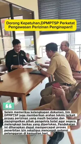 Tulang Bawang, 23 September 2025 – Dinas Penanaman Modal dan Pelayanan Terpadu Satu Pintu (DPMPTSP) Kabupaten Tulang Bawang melaksanakan kegiatan pengawasan ke dua lokasi penginapan, Hotel Jess dan Hotel Sapadia, sebagai upaya memastikan proses perizinan usaha berjalan sesuai ketentuan perundang-undangan. Pengawasan ini dipimpin langsung oleh Kepala DPMPTSP Tulang Bawang, Dr. Dedy Palwadi, AP., MM., didampingi tim teknis dari bidang perizinan dan pengawasan. Rombongan meninjau dokumen administrasi, mengecek progres perizinan melalui sistem OSS, serta memeriksa kesiapan fasilitas yang menjadi syarat kelayakan operasional hotel. #melayanisepenuhhati #pengawasanperizinan  #dpmptsp #tulangbawang 