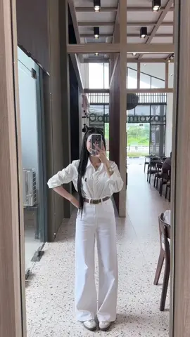 โทรมาง้อจักหน่อยแหน่ #OOTD #แต่งตัว #กางเกงยีนส์ #เสื้อผ้าแฟชั่น 