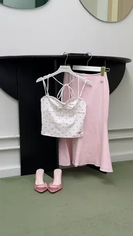 A sprinkle of dots, a touch of sweet🎀 #Afterhoursapparel #outfitideas #fashion #ป้ายยา #สอนแต่งตัว 