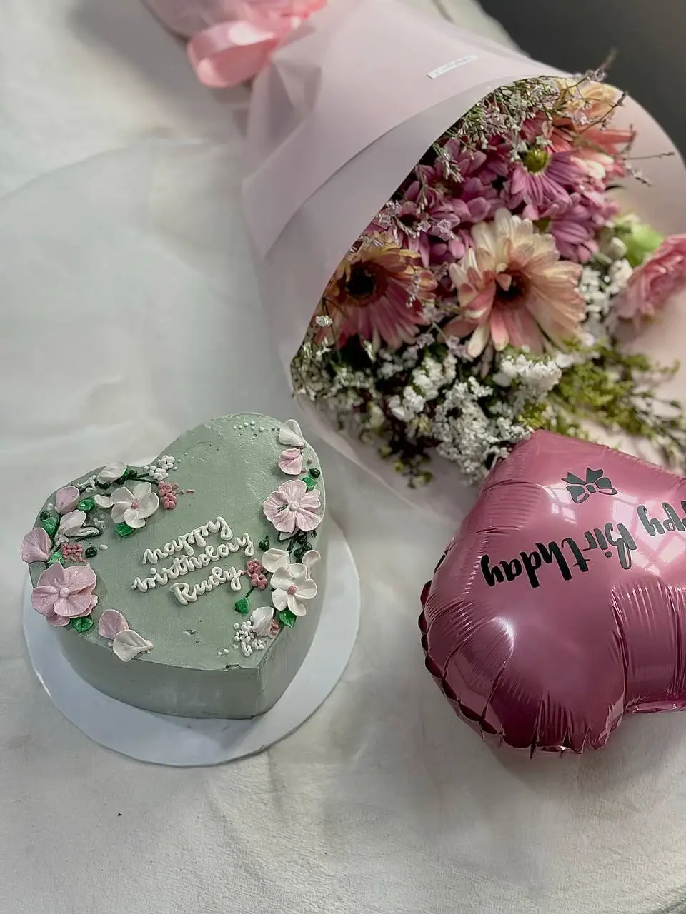 kalau murah, meh beli cepat hehe. cake size 5 inch tau, free custom lagi! #fyp #flowercakebox #flowercoffeecup #cakedecorating 