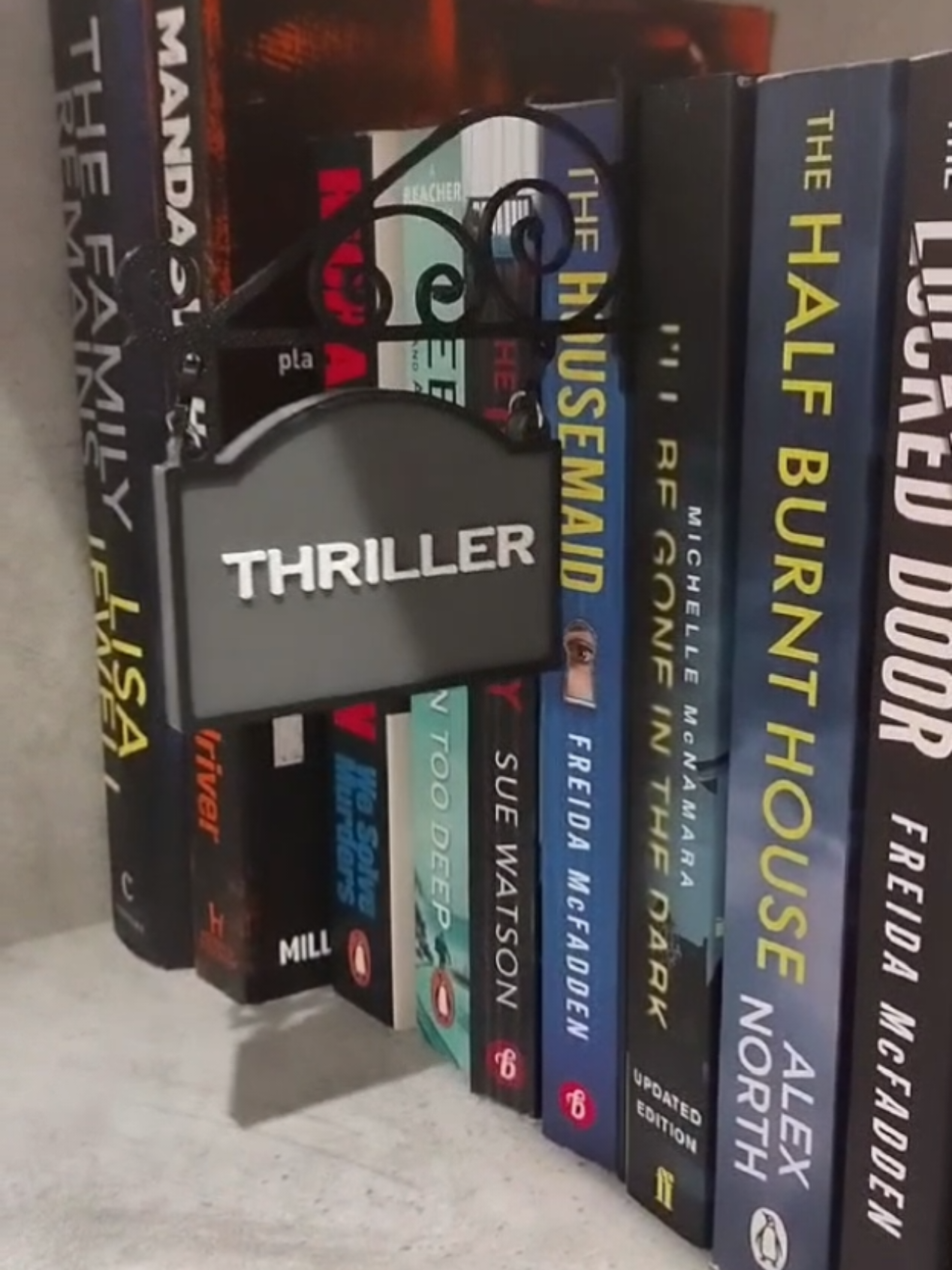 My sisters asked me to make her something to seperate her books for her new book shelf so i did these for her. check out her page whilst your there! @Blind date with a book 📖 📚  #book #bookshelf #thriller #fantasy #romance 