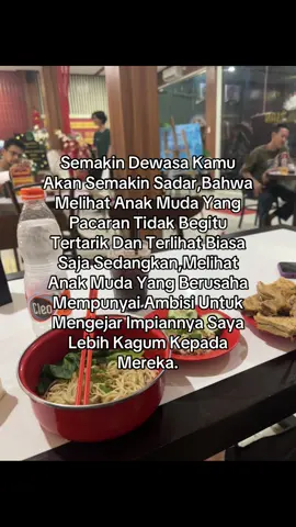 Gunakanlah masa mudamu,untuk mengejar semua impianmu☺️
