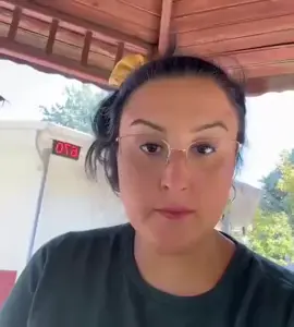 5 yıllık aracını ağır bakımları için resmi servise götüren vatandaşa 200 bin TL fatura çıkarıldı.  Tutarı kabul etmeyen araç sahibi, sanayide 60 bin TL’ye bakımları tamamladı.