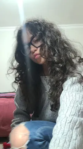 #curly #actress #model #jellyfish #outfit 