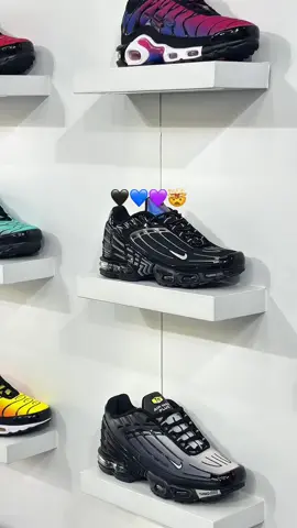 TN 3 BLACK IRIDESCENT ❤️‍🔥🤯 #fyp #rocketsupplys #outfitinspo #kalcer 