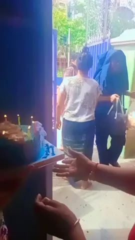 ကျန်းမာပျော်ရွှင်စီးပွားတက်ပါစေ