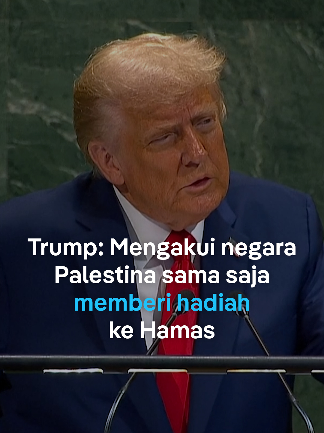 Saat berpidato di PBB, Presiden AS 🇺🇸 Donald Trump mengatakan kalau mengakui negara Palestina akan menjadi hadiah yang terlalu besar bagi Hamas. Ia kembali menyerukan pembebasan para sandera yang ditahan di Gaza. 📹 @dwnews