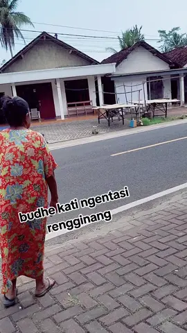 budhe kati ngentasi rengginang #budhekati #trending #argoritmotiktok #fypシ゚viral 