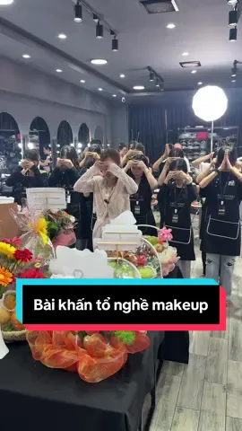 Bài cúng tổ nghê makeup , nhiều b hỏi cô nên c lên flull clip nha #hocmakeupcungcomaihuong #daotaomakeupcantho 
