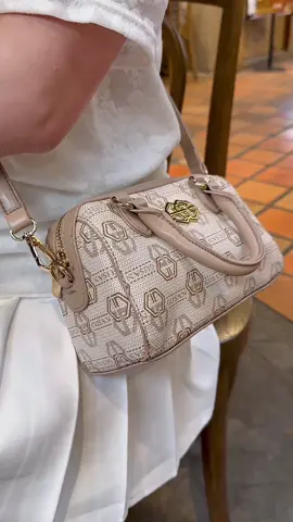 Túi đeo kiểu nào cũng đẹp#tuideocheo #tuixachnu 