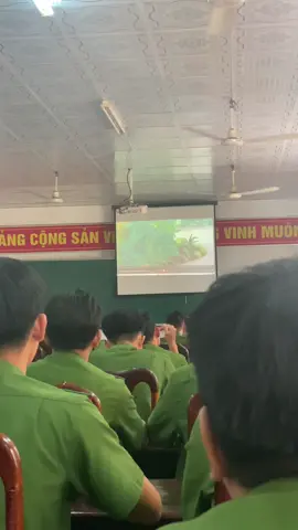 Thầy dể thương 😂#đihoc #chucongan #xuhuongtiktok 