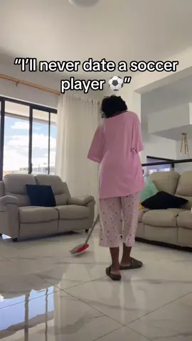 Football wives😂😂 #soccermemes😂 #datingasoccerplayer #relatable   #creatorsearchinsights 