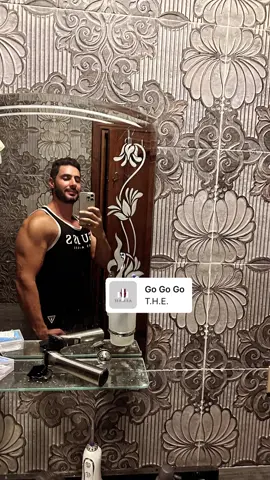 ‏فيه ناس مهما حاولت تعدل نَظرِتَك فيهم تحسهم بيقولولك لا إحنا رْباله متحاولش .....👌🖤#الدنيا 