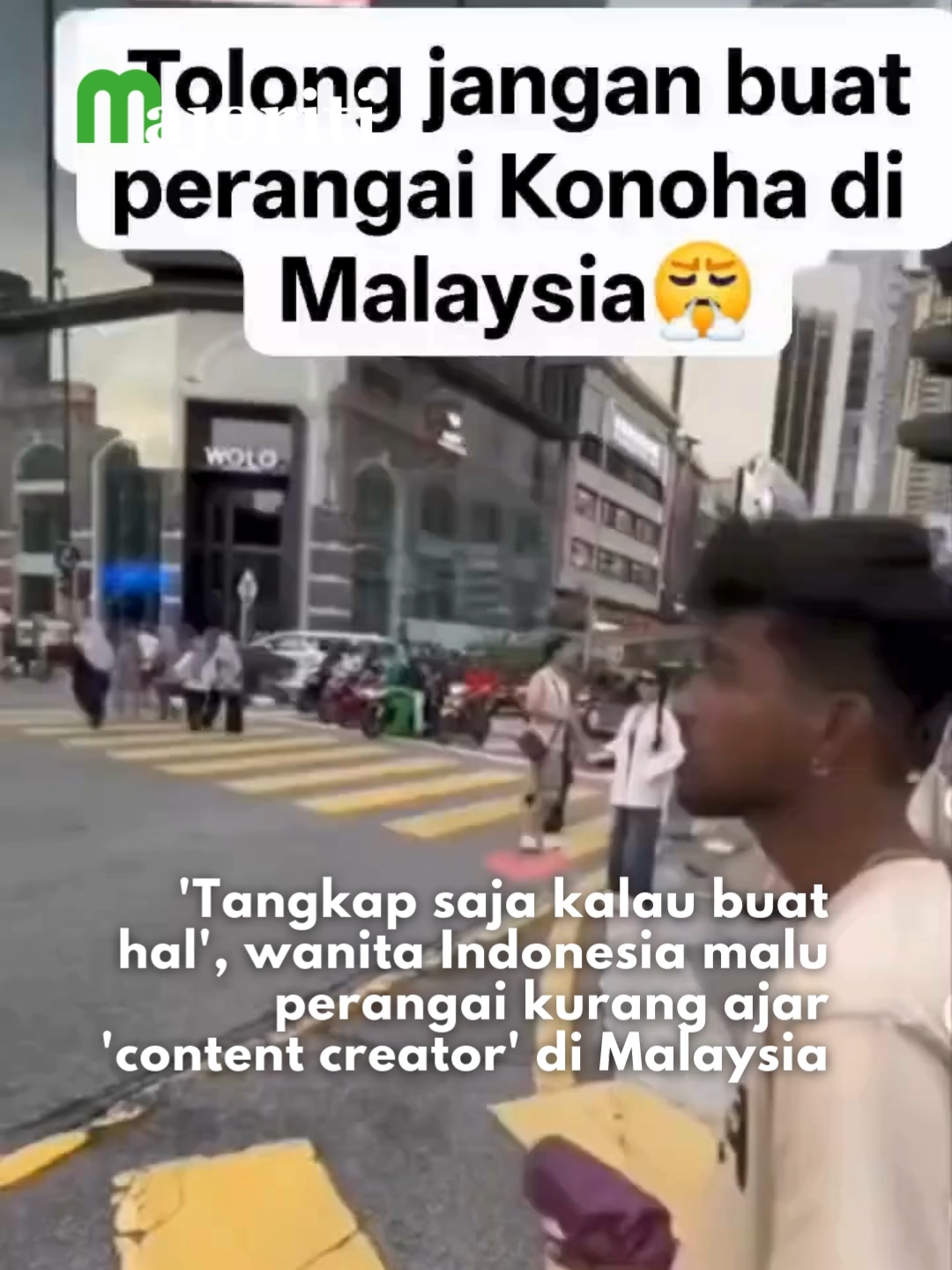 Ehhh. Sedar ke tak tu apa yang dia pegang?  #majoriti #beritaditiktok #trendingnewsmalaysia #contentcreator #kualalumpur
